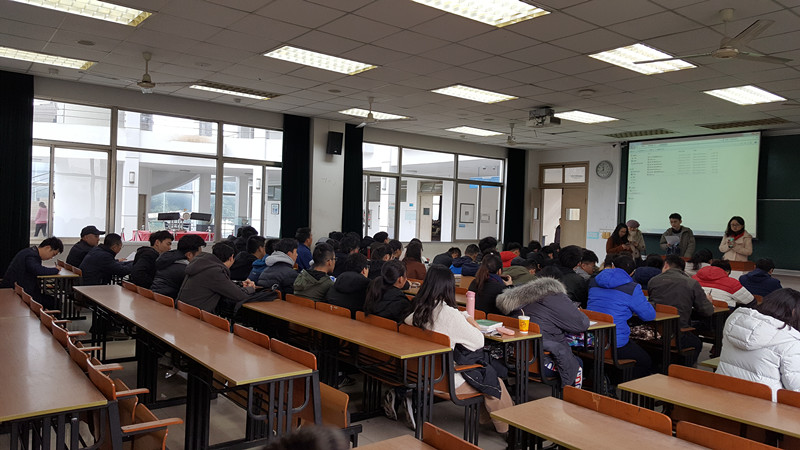 2018-2-26-新学期课堂一派生机盎然-自动化学院开学查课纪实_副本.jpg